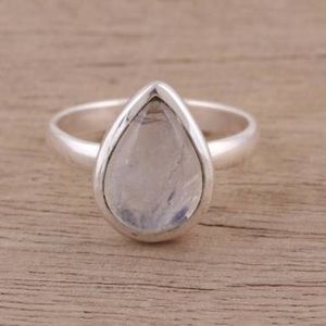 SS .925 Teardrop Rainbow Moonstone Ring Size 6